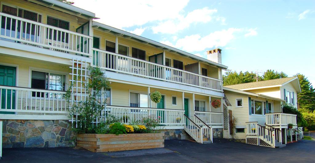 On The Hill Hotel Lake George