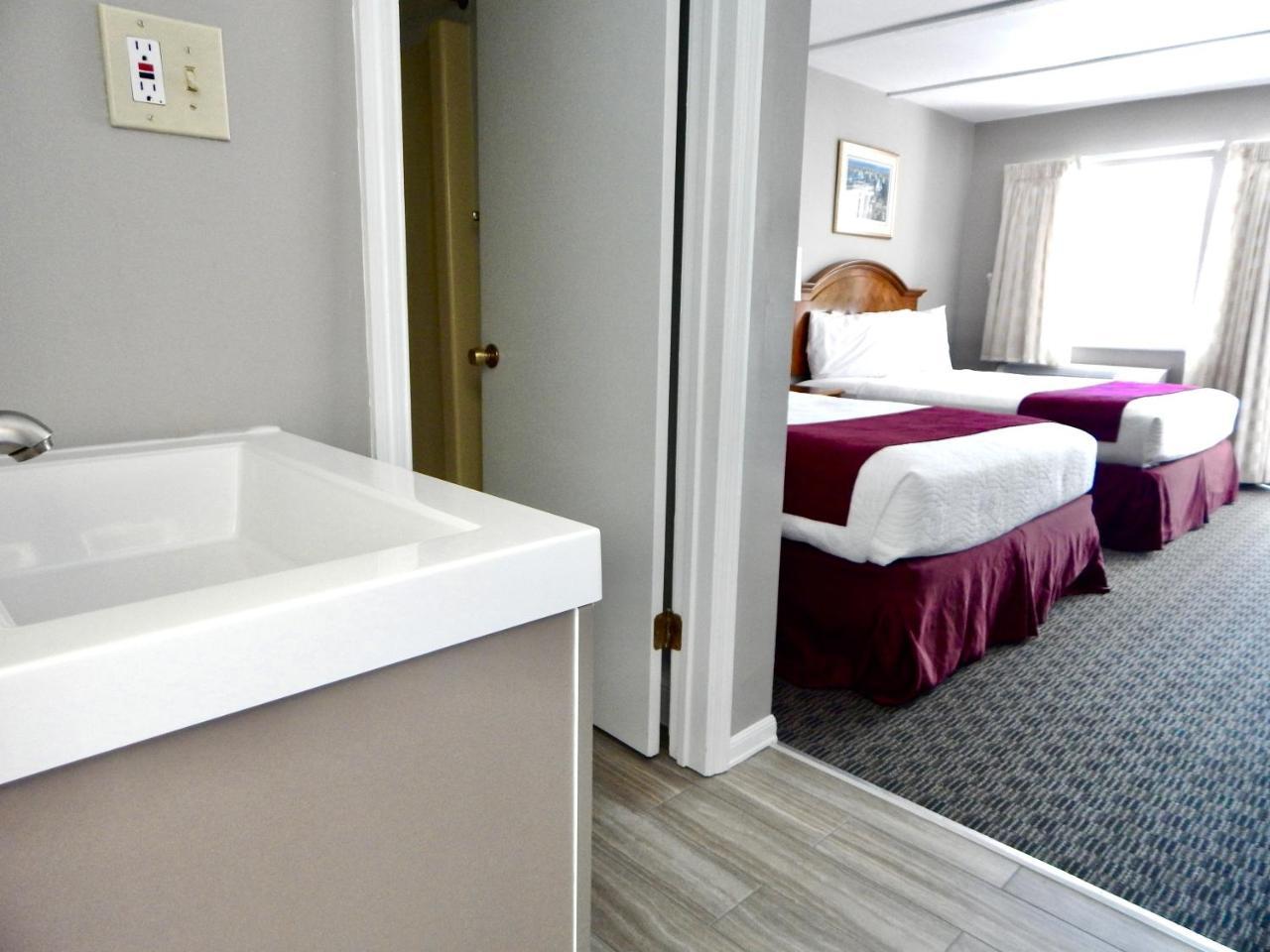 On The Hill Hotel 3*